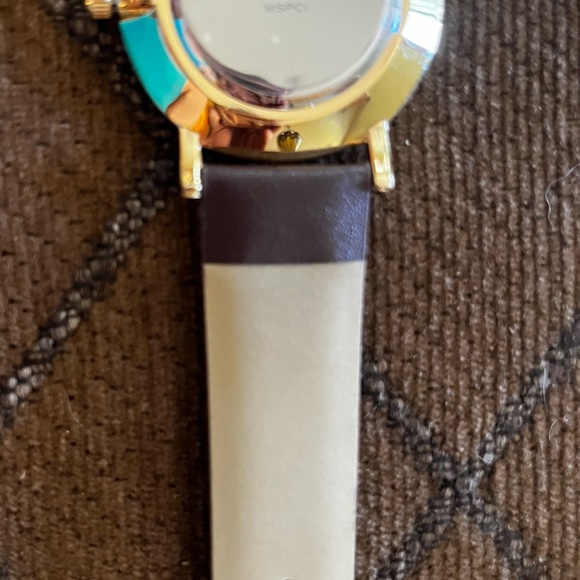 Watch - Picture 2 of 4